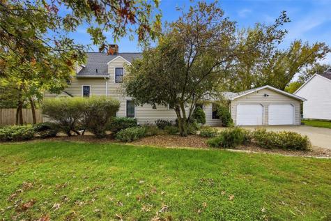 3653 Cottage Grove Avenue SE Cedar Rapids IA 52403