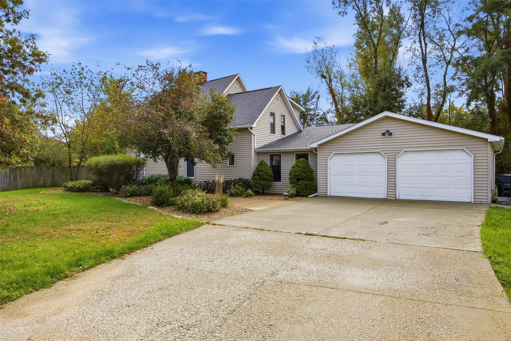 3653 Cottage Grove Avenue SE Cedar Rapids IA 52403