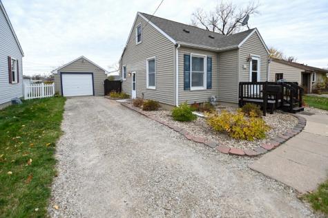 410 20th Street NW Cedar Rapids IA 52405