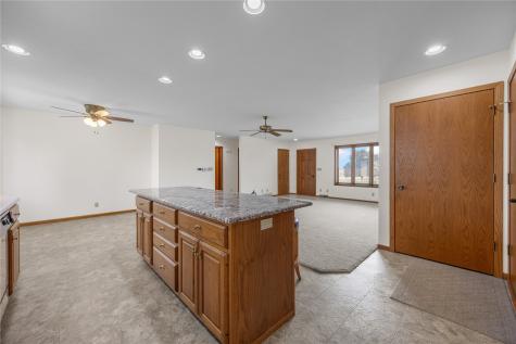 506 3rd Avenue Newhall IA 52315