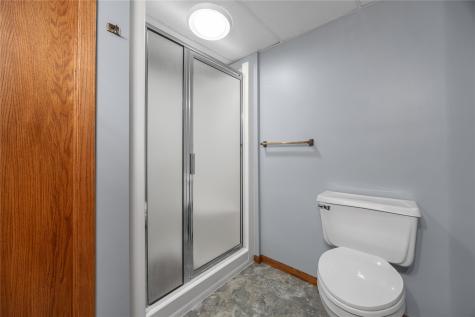 506 3rd Avenue Newhall IA 52315