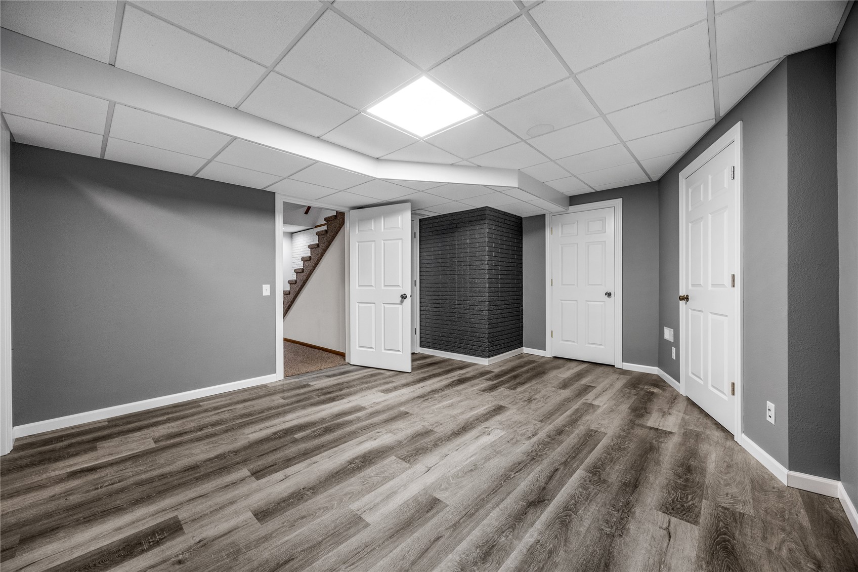 506 3rd Avenue Newhall IA 52315