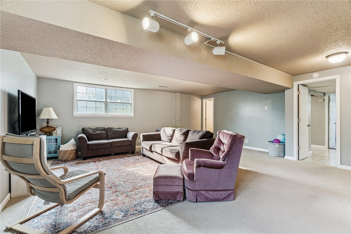 3960 Willowood Avenue Marion IA 52302