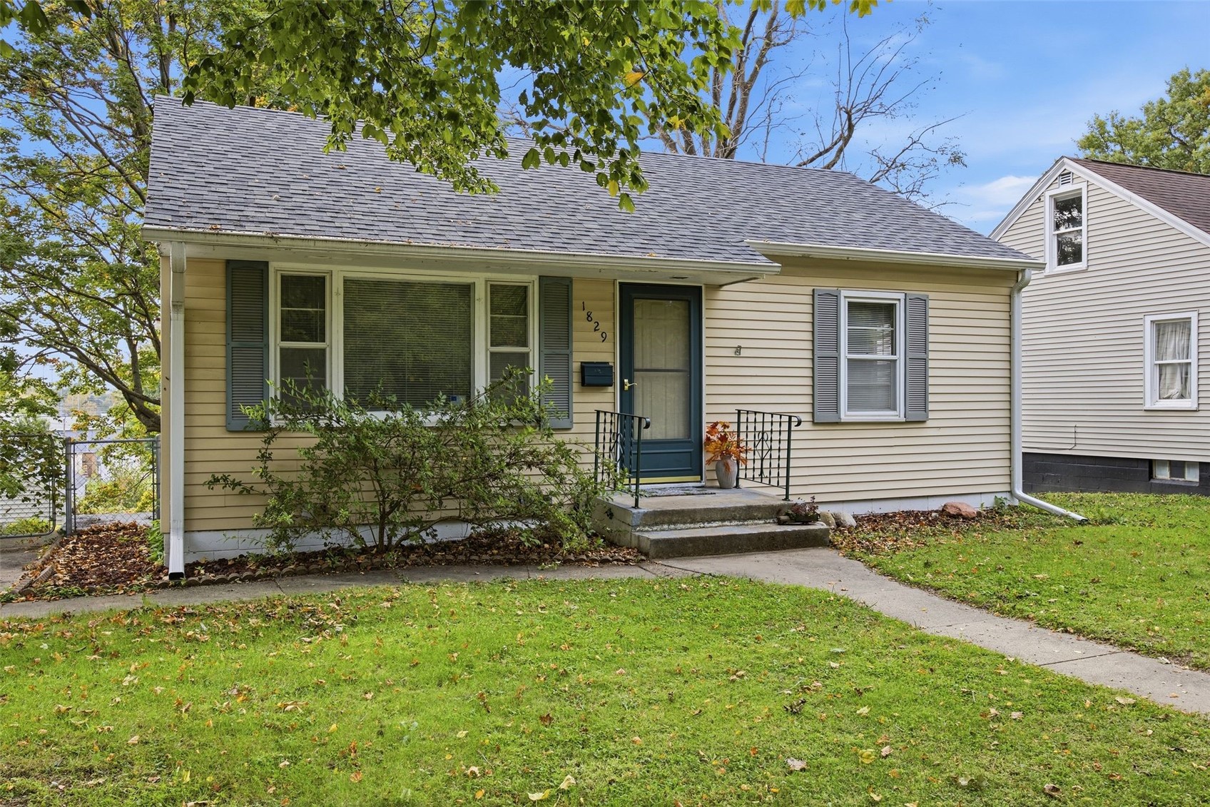 1829 K Avenue NE Cedar Rapids IA 52402