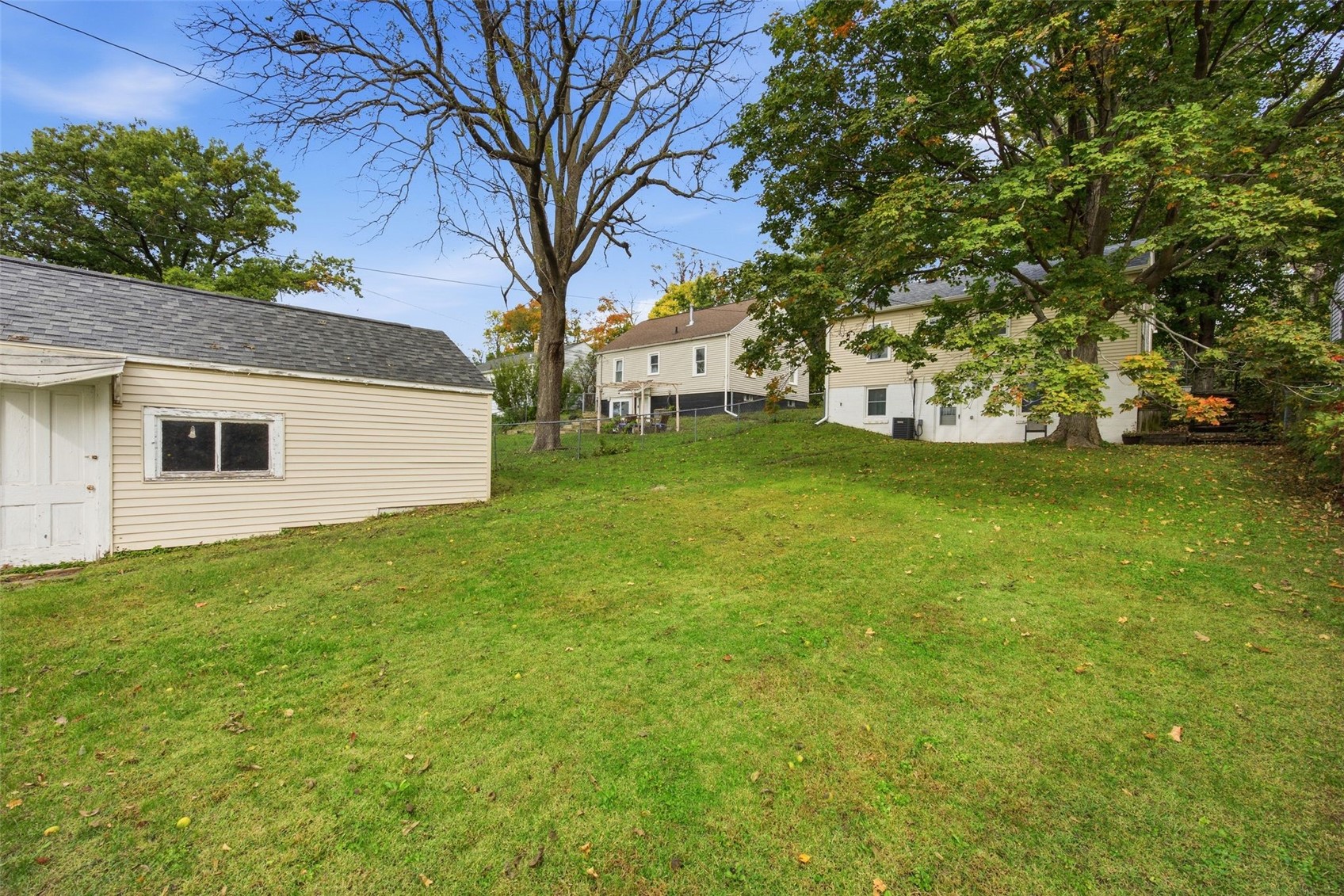 1829 K Avenue NE Cedar Rapids IA 52402