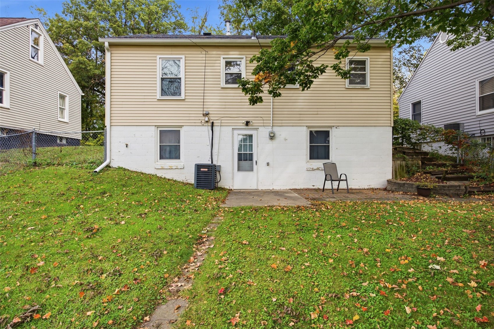 1829 K Avenue NE Cedar Rapids IA 52402