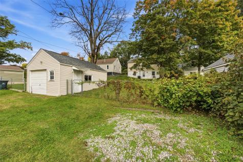1829 K Avenue NE Cedar Rapids IA 52402