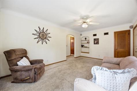 1829 K Avenue NE Cedar Rapids IA 52402