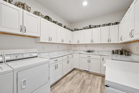 2245 Tranquil Court NW Cedar Rapids IA 52405