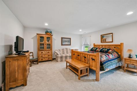 2245 Tranquil Court NW Cedar Rapids IA 52405