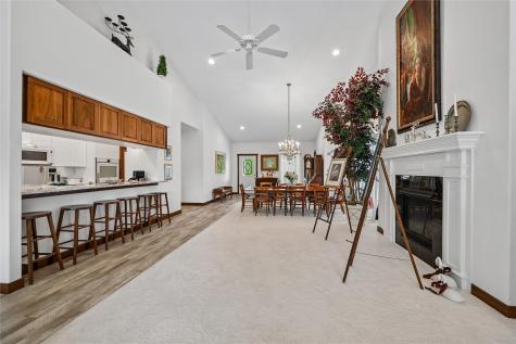 2245 Tranquil Court NW Cedar Rapids IA 52405