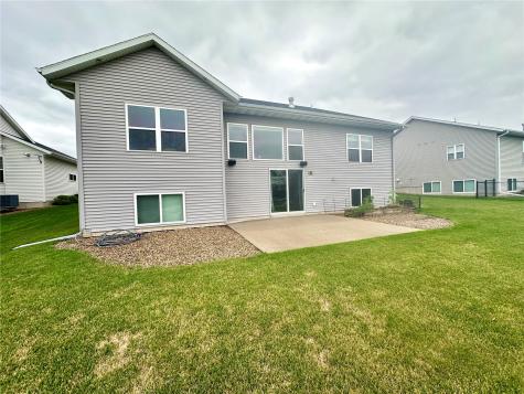 816 Palmyra Drive NE Cedar Rapids IA 52402