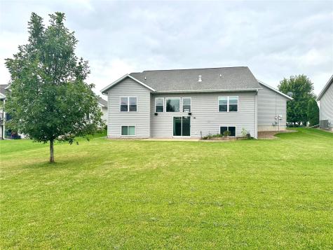 816 Palmyra Drive NE Cedar Rapids IA 52402