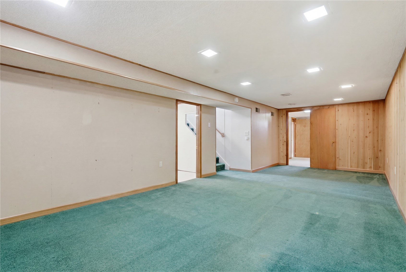 2132 Larry Drive NE Cedar Rapids IA 52402