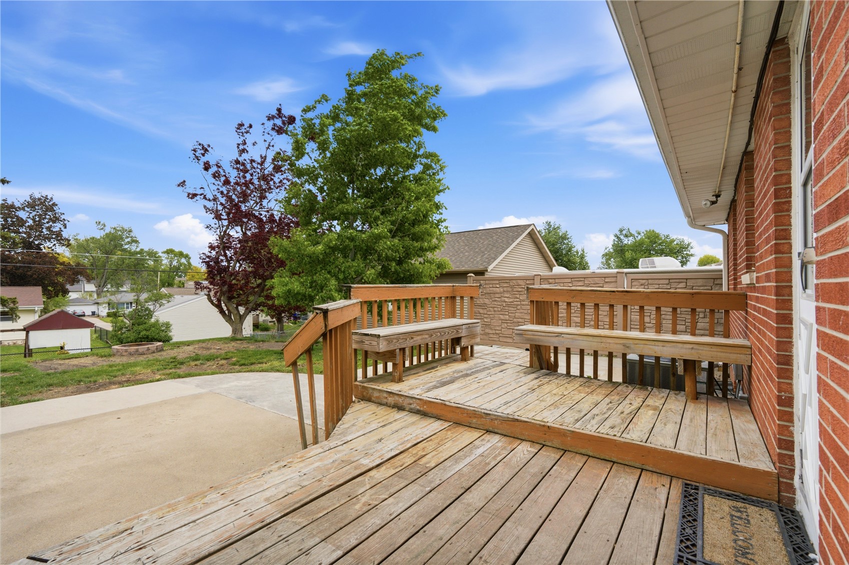 2132 Larry Drive NE Cedar Rapids IA 52402