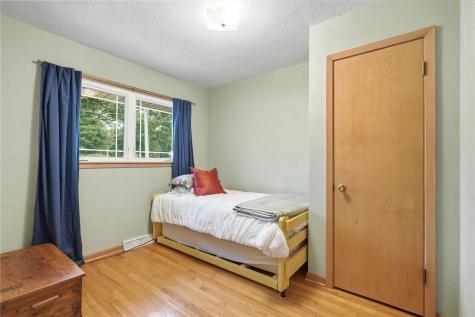1469 Golfview Drive NE Cedar Rapids IA 52402