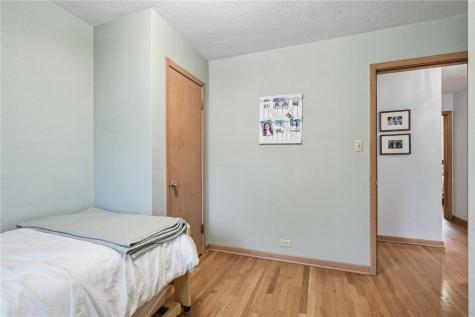 1469 Golfview Drive NE Cedar Rapids IA 52402