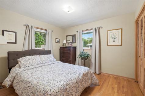1469 Golfview Drive NE Cedar Rapids IA 52402