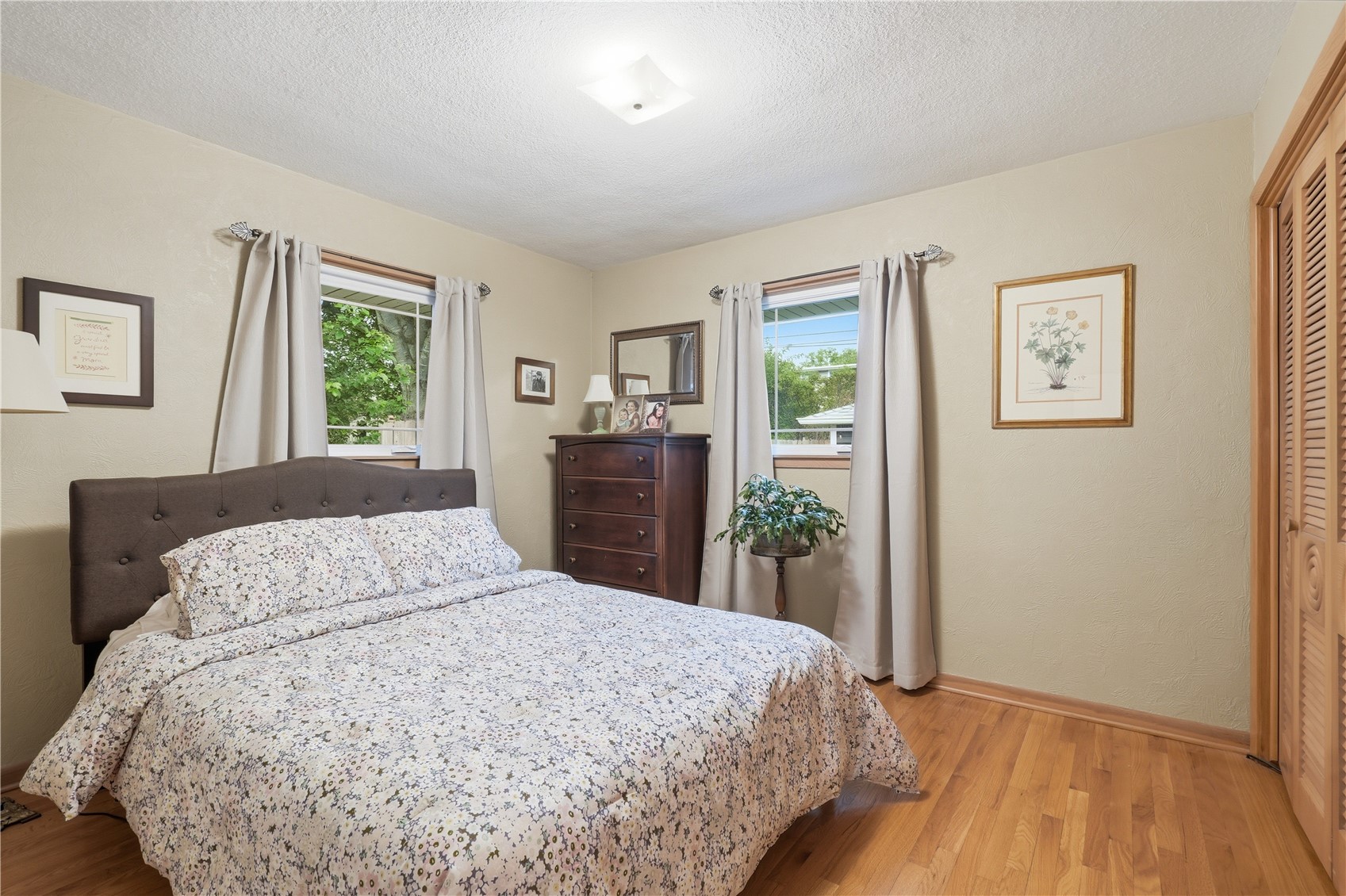 1469 Golfview Drive NE Cedar Rapids IA 52402
