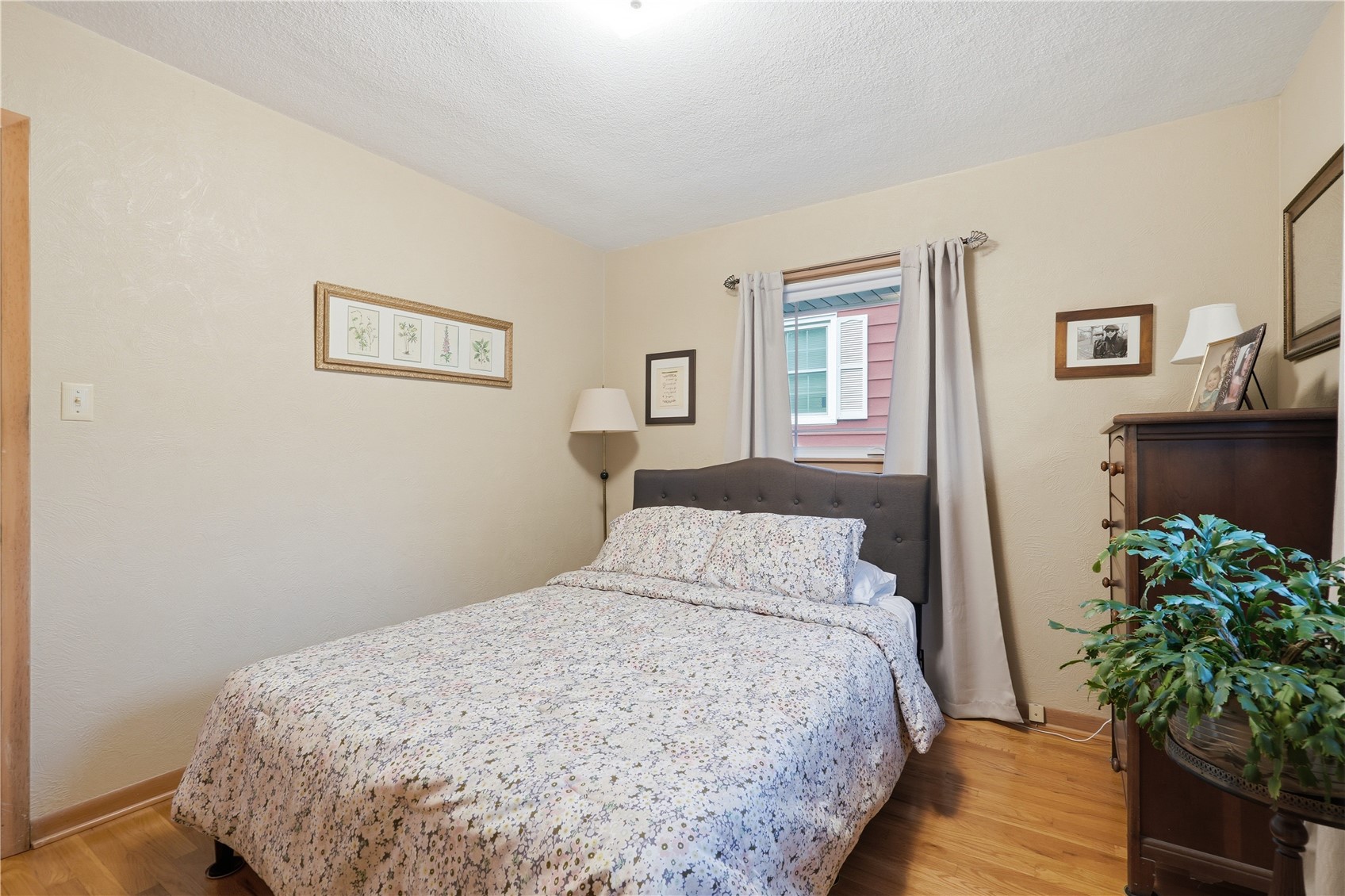 1469 Golfview Drive NE Cedar Rapids IA 52402