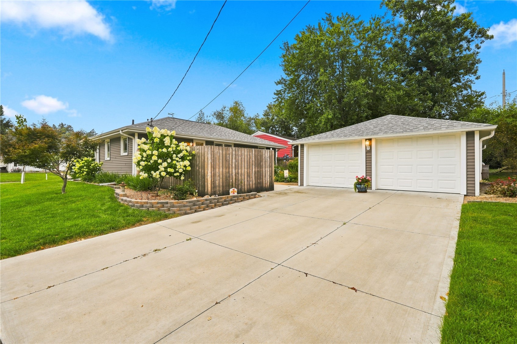 1469 Golfview Drive NE Cedar Rapids IA 52402