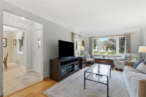 1469 Golfview Drive NE Cedar Rapids IA 52402