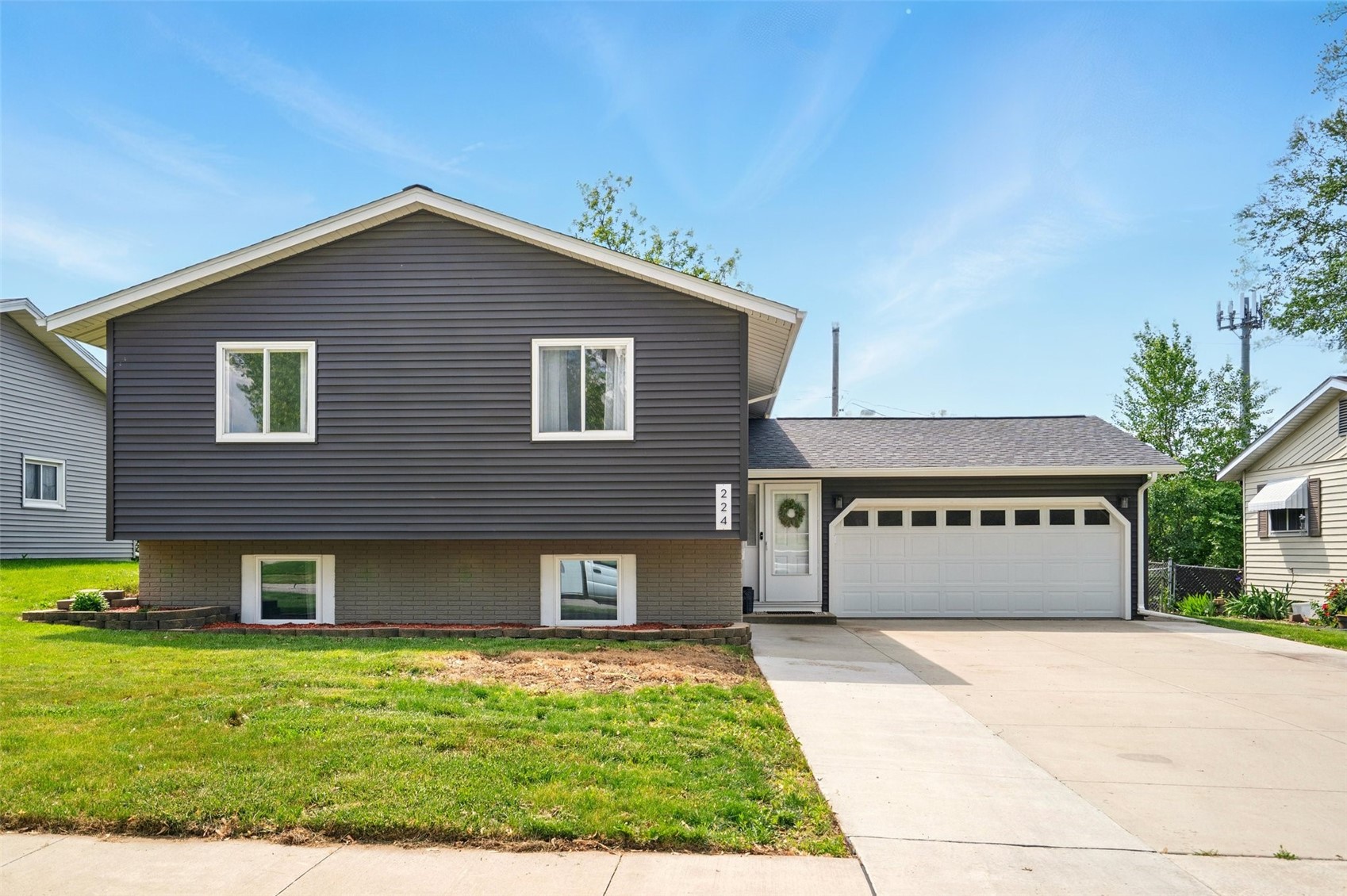 224 32nd Street NW Cedar Rapids IA 52405