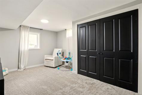 224 32nd Street NW Cedar Rapids IA 52405