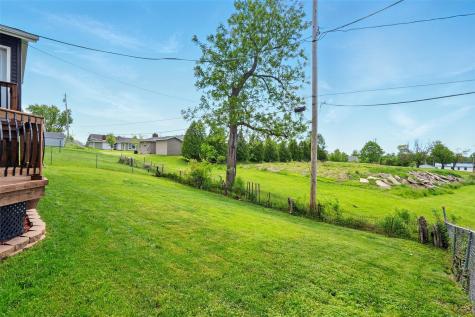 224 32nd Street NW Cedar Rapids IA 52405