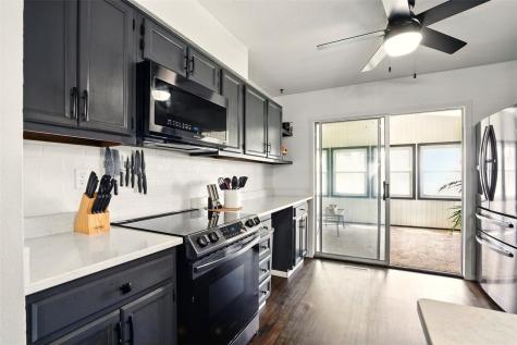 224 32nd Street NW Cedar Rapids IA 52405