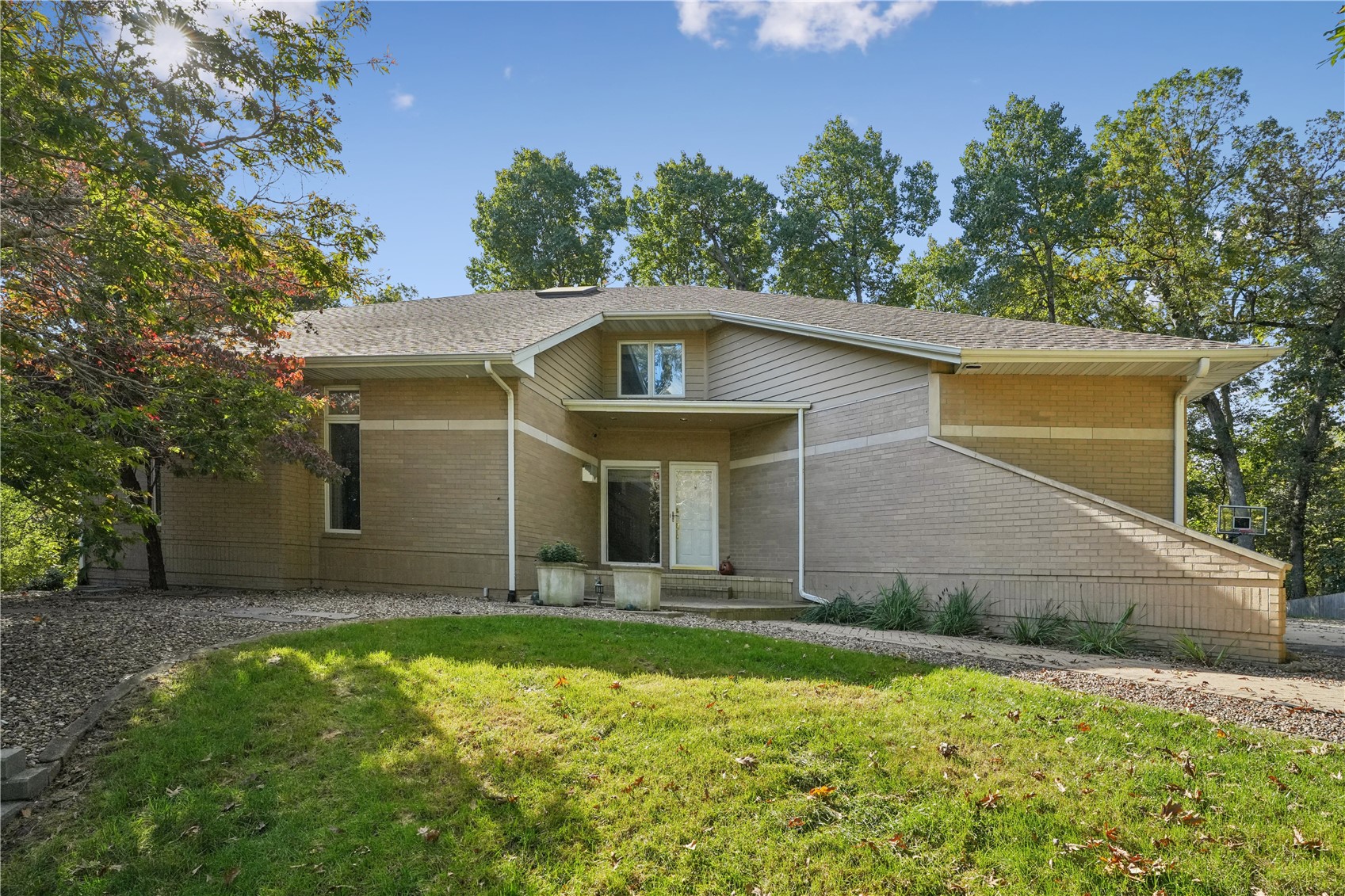 1441 Trail Bend Drive NW Swisher IA 52338