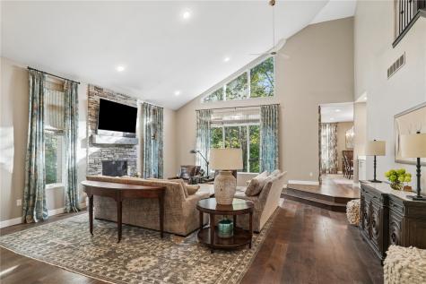 1441 Trail Bend Drive NW Swisher IA 52338