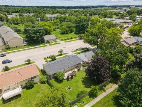 6525 Council Street NE Cedar Rapids IA 52402