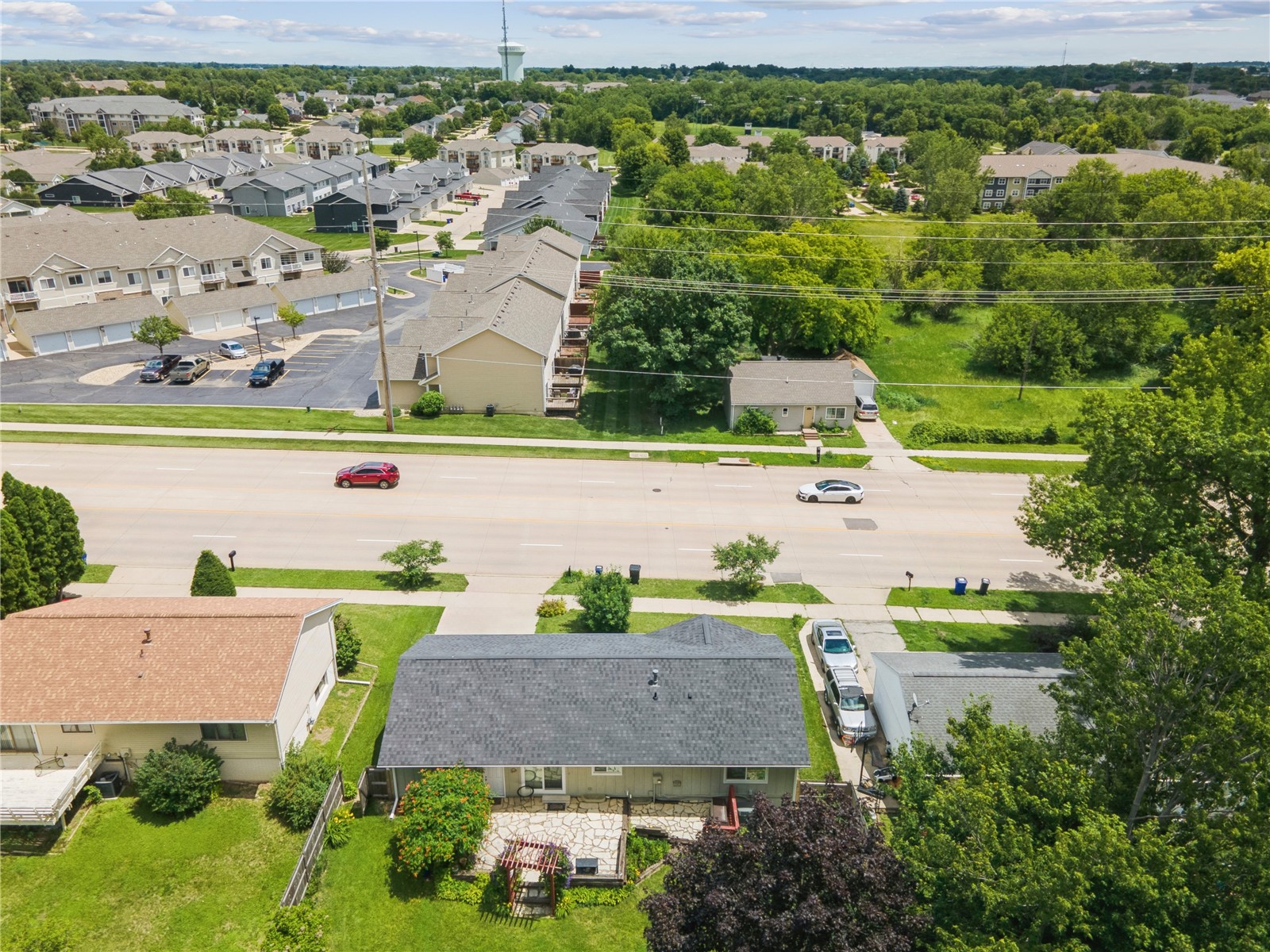 6525 Council Street NE Cedar Rapids IA 52402