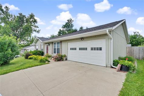 6525 Council Street NE Cedar Rapids IA 52402