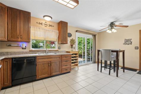 6525 Council Street NE Cedar Rapids IA 52402