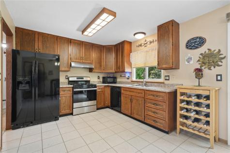 6525 Council Street NE Cedar Rapids IA 52402