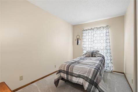 6525 Council Street NE Cedar Rapids IA 52402