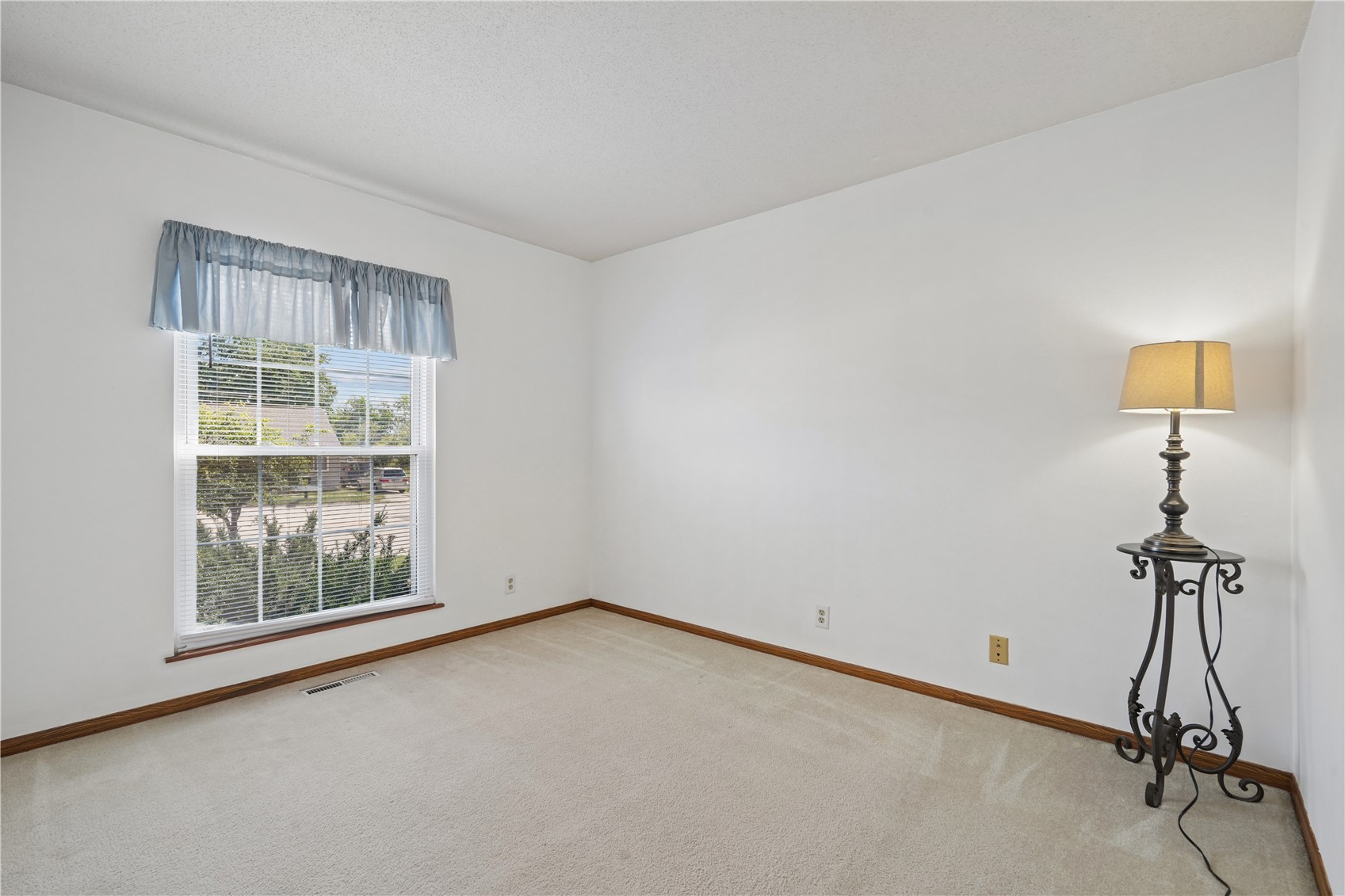 6525 Council Street NE Cedar Rapids IA 52402