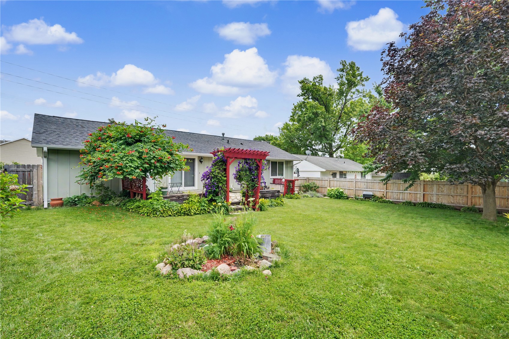 6525 Council Street NE Cedar Rapids IA 52402