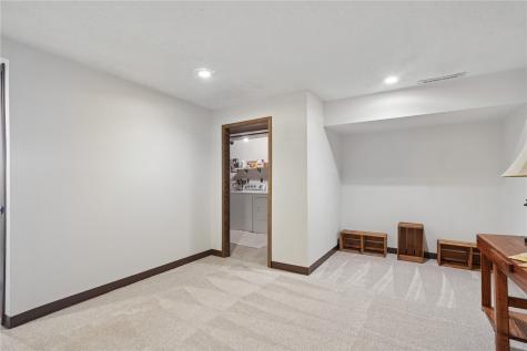6525 Council Street NE Cedar Rapids IA 52402