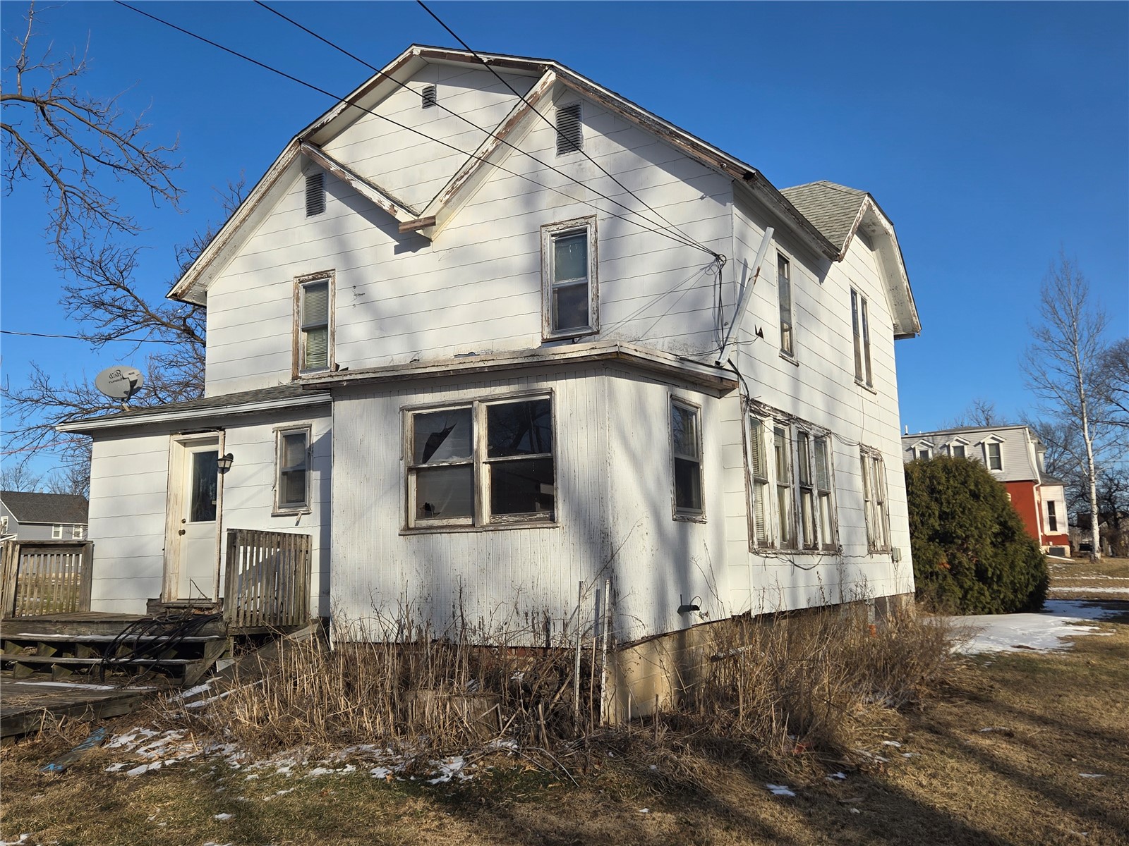 723 East Street Grinnell IA 50112