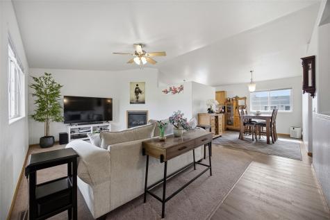 250 S 21st Street Court Marion IA 52302