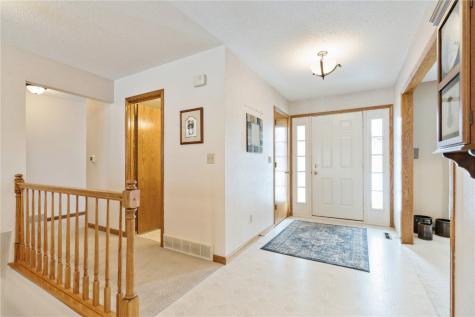 7320 Hampshire Drive NE Cedar Rapids IA 52402