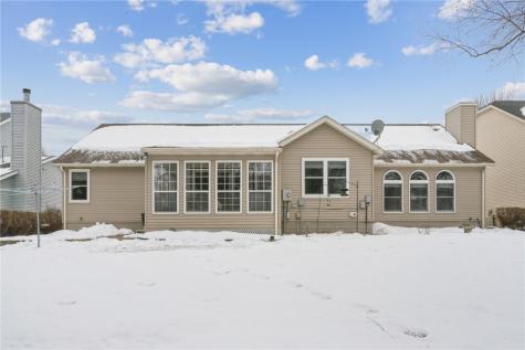 7320 Hampshire Drive NE Cedar Rapids IA 52402