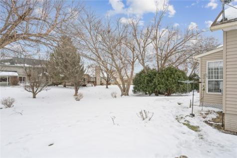 7320 Hampshire Drive NE Cedar Rapids IA 52402