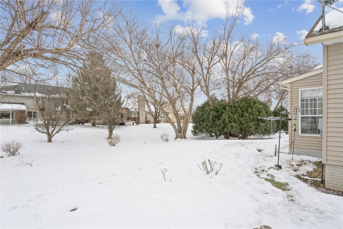 7320 Hampshire Drive NE Cedar Rapids IA 52402