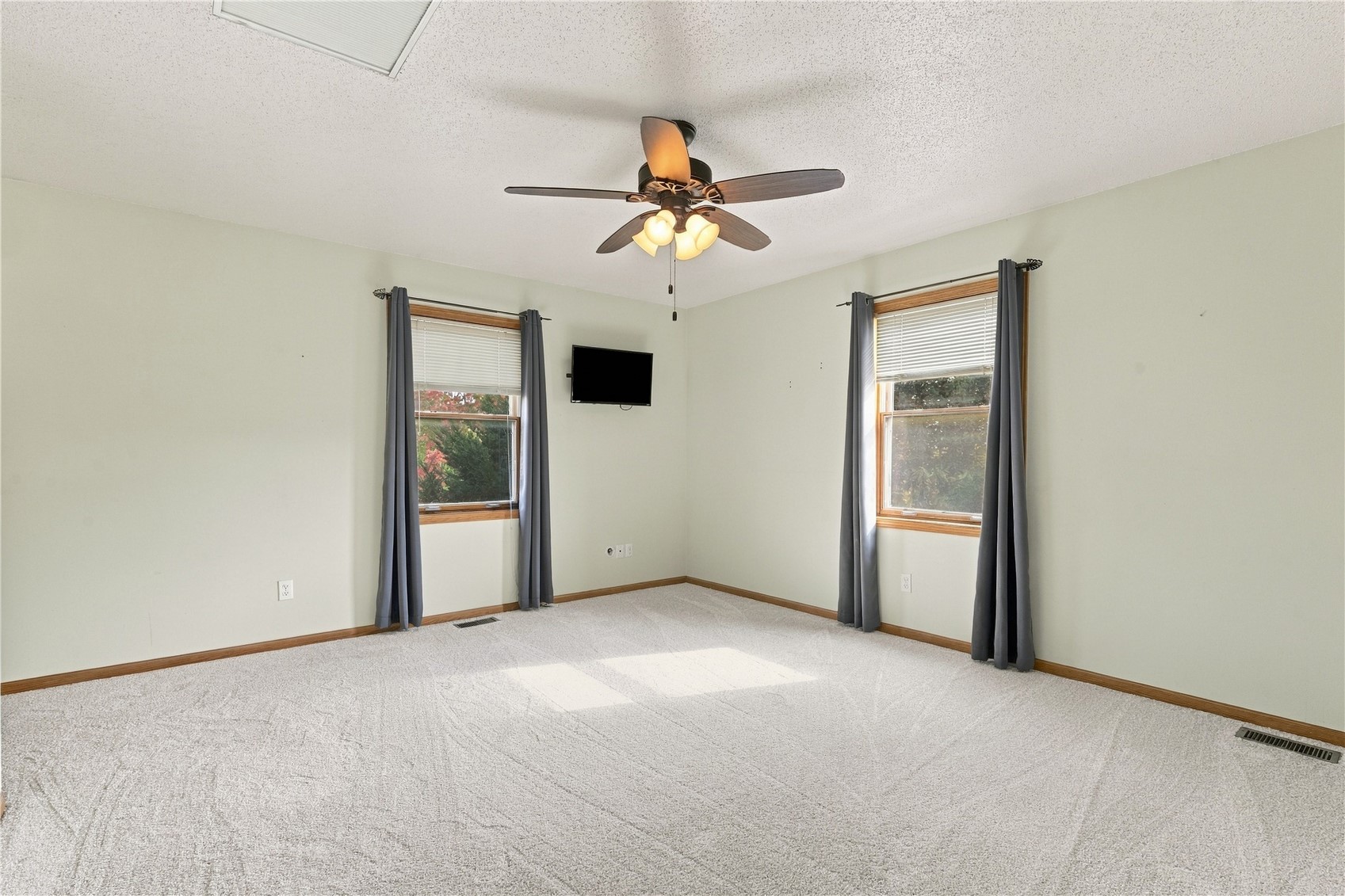 426 D Avenue W Walford IA 52351