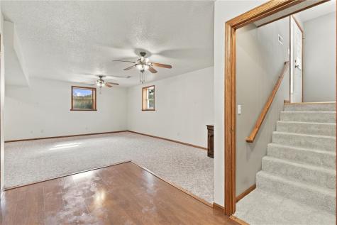 426 D Avenue W Walford IA 52351