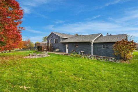 426 D Avenue W Walford IA 52351